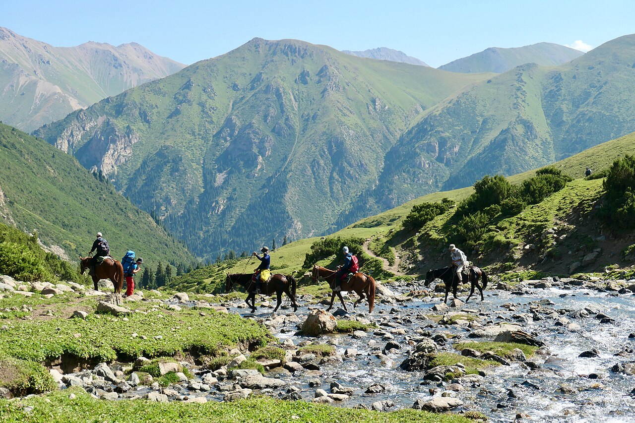 Конный переход в горах